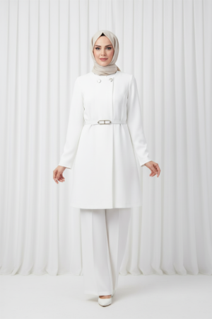 ekru pantolonlu takım