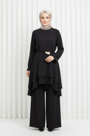 siyah pantolonlu takım