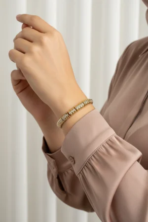 Yozgat Butik Kadın Giyim | Şık Abiye, Takım ve Günlük Kombinler zarif geometrik gold bileklik