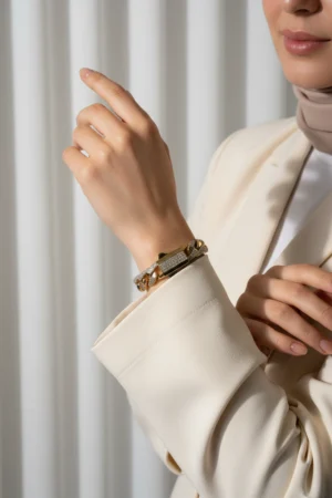 Yozgat Butik Kadın Giyim | Şık Abiye, Takım ve Günlük Kombinler asalet desenli gold bileklik