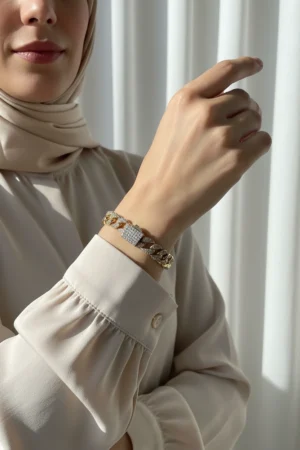 Yozgat Butik Kadın Giyim | Şık Abiye, Takım ve Günlük Kombinler gold parıltı zincir bileklik